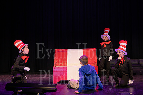suessical-16
